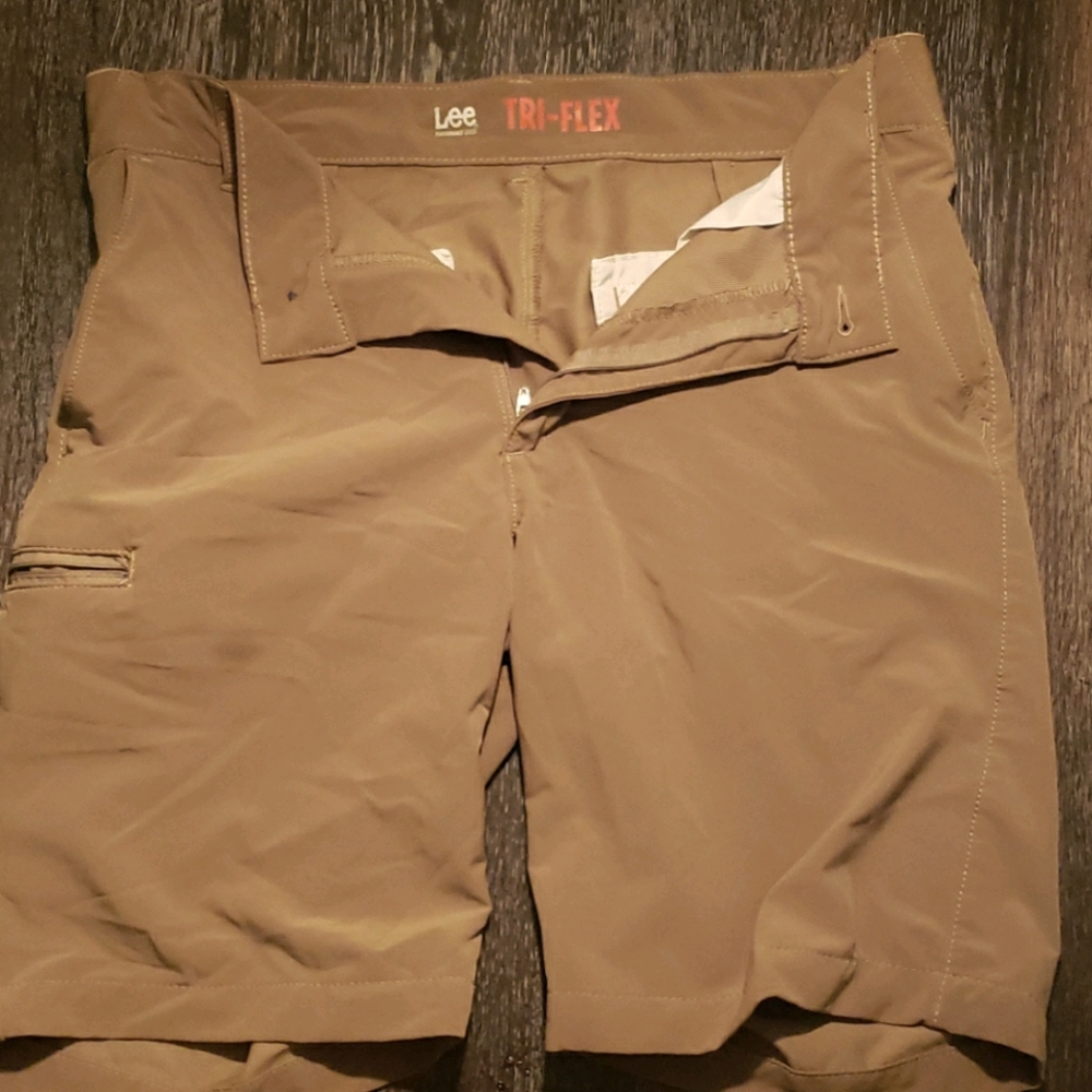 Lee Tri Flex shorts 32 waist
